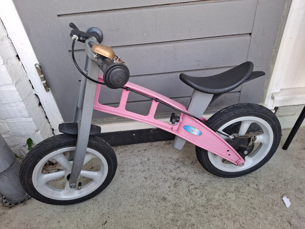 FirstBIKE loopfiets roze met rem, Ophalen, Gebruikt, Loopfiets