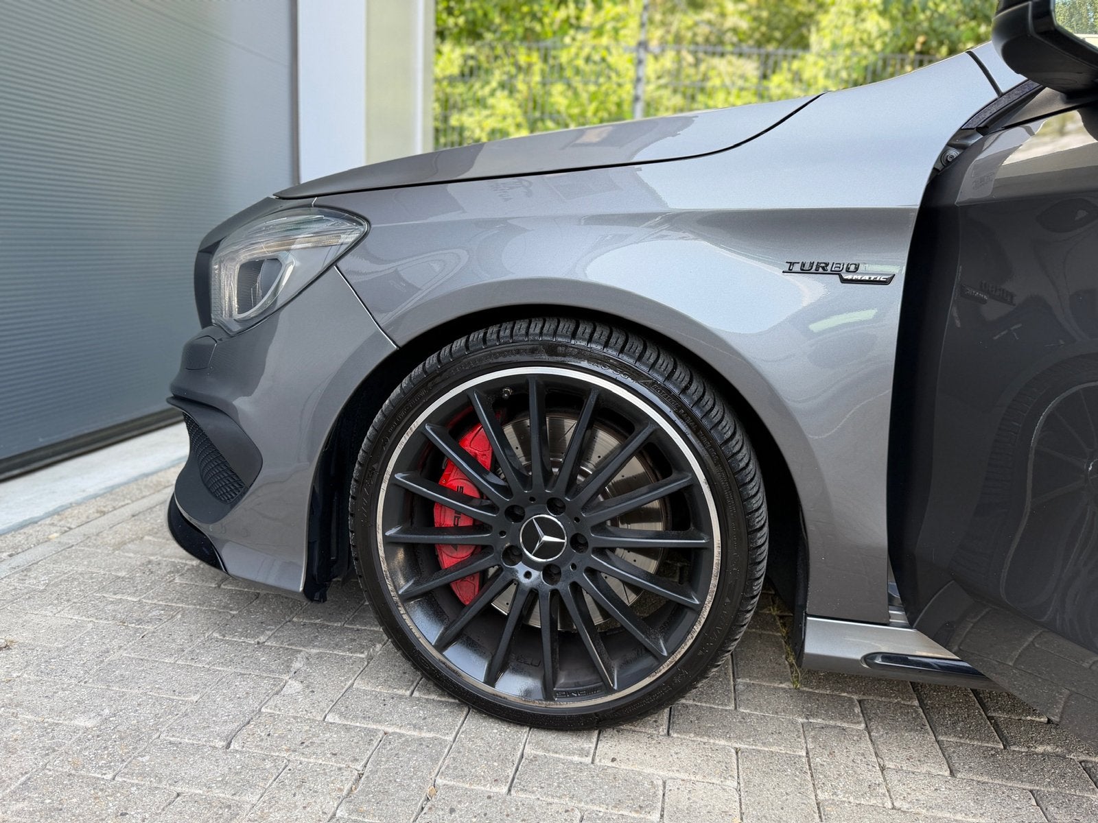Mercedes-Benz CLA 45 AMG 265KW 4MATIC 7G-DCT 2015 Grijs, Auto's, Mercedes-Benz, Automaat, CLA, 4 cilinders, 360 pk