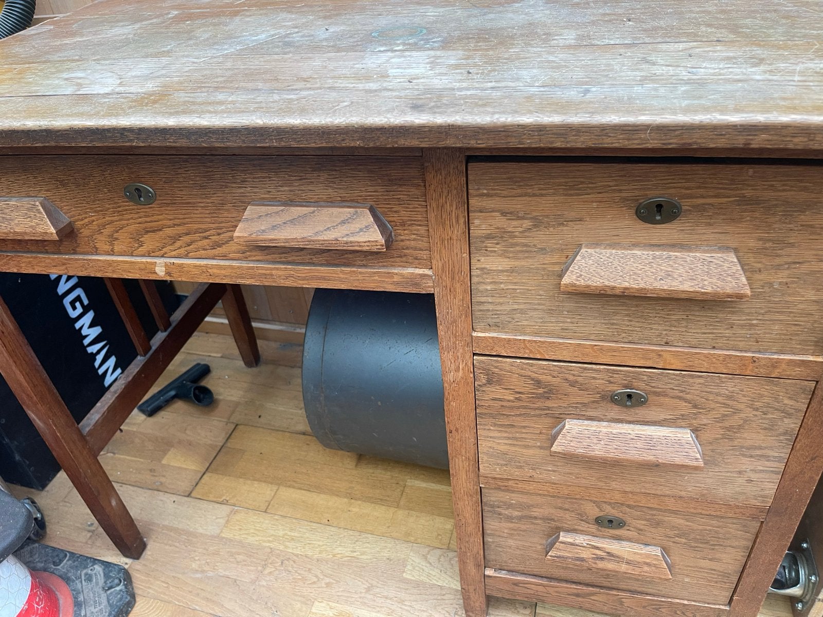 Vintage eikenhouten bureau met lades, Ophalen