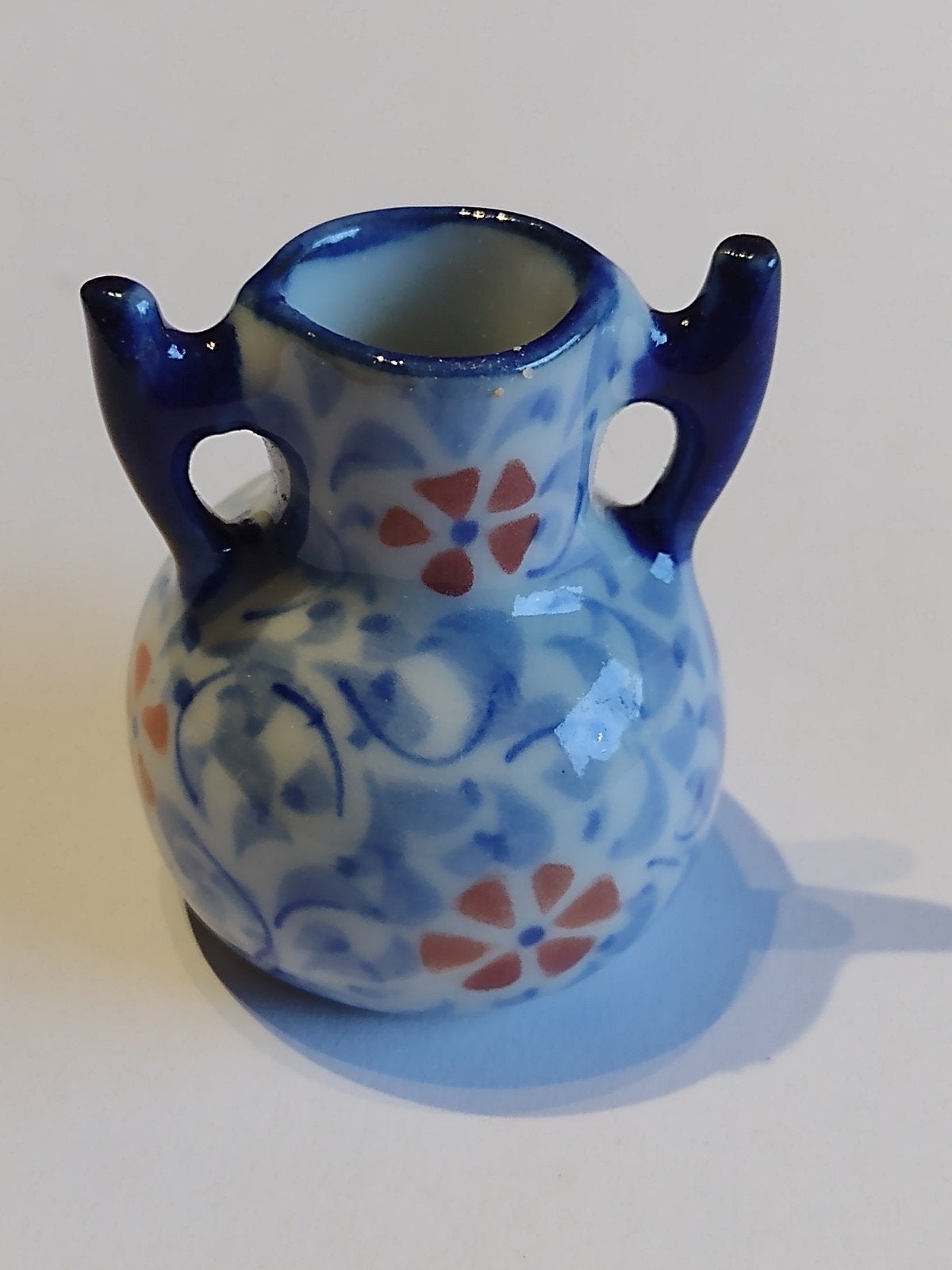 porseleinen amphoor / vaasje H 3,5 cm, Ophalen, Nieuw, Gebruiksvoorwerp