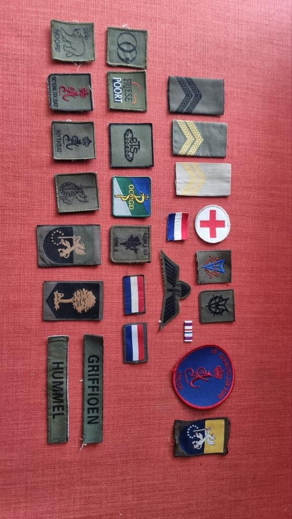 Emblemen insignes etc. Partijtje, Ophalen of Verzenden, Landmacht, Nederland, Embleem of Badge