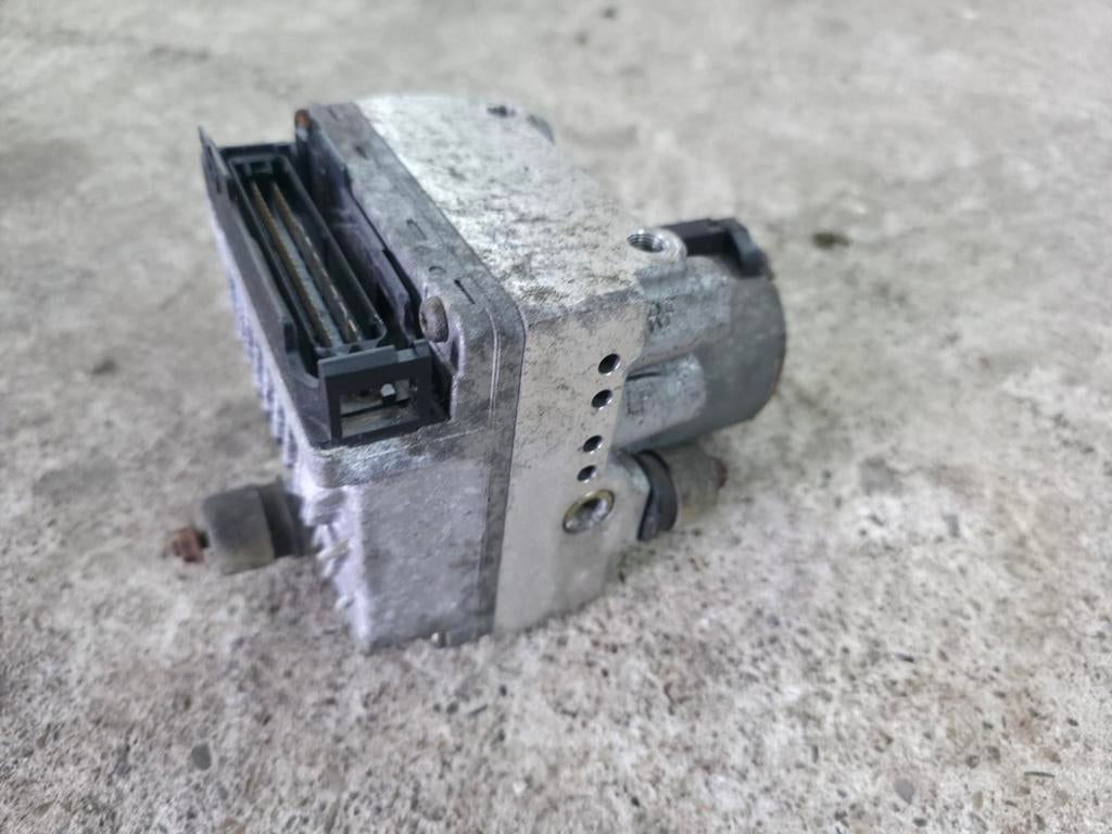 MGF ABS pomp  bosch 0 273 004 143, Auto-onderdelen, Ophalen, Nieuw