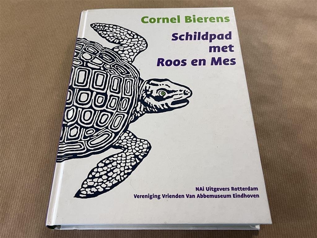 Schildpad met roos en mes. Cornel Bierens., Ophalen of Verzenden, Gelezen