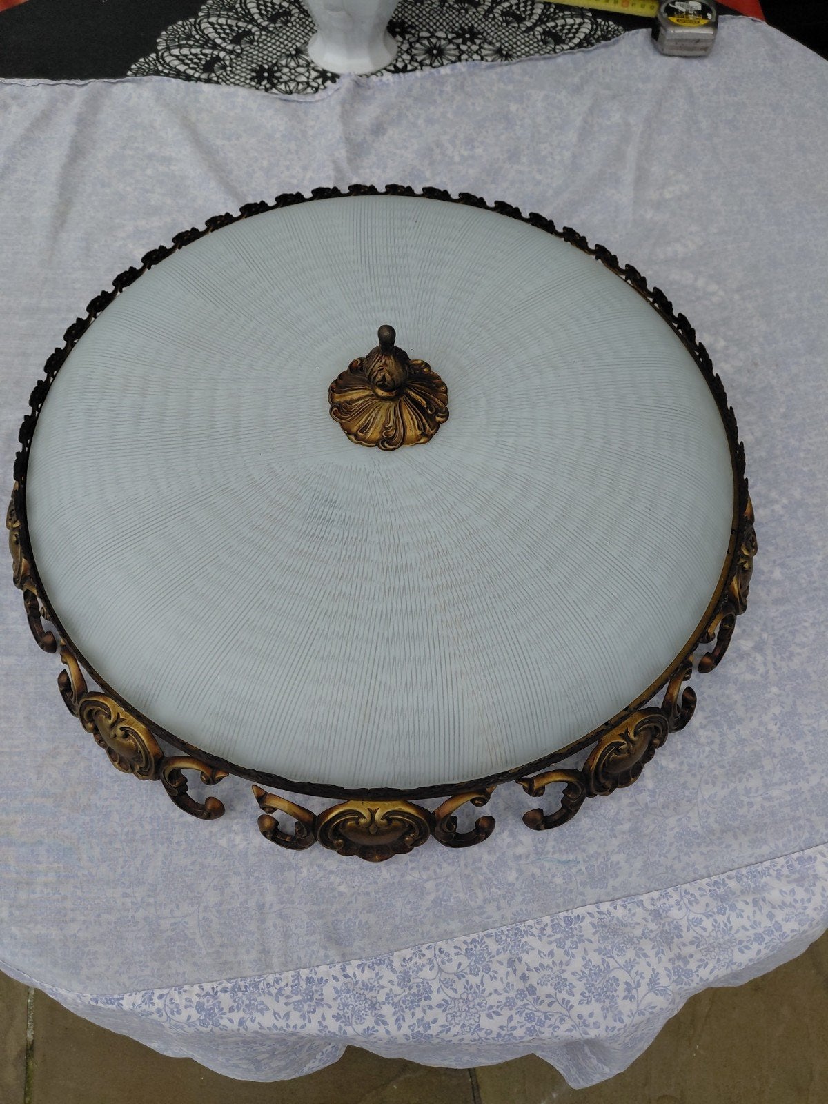 te koop een antieke messing koper plafond lamp  52 cm doors, Ophalen of Verzenden