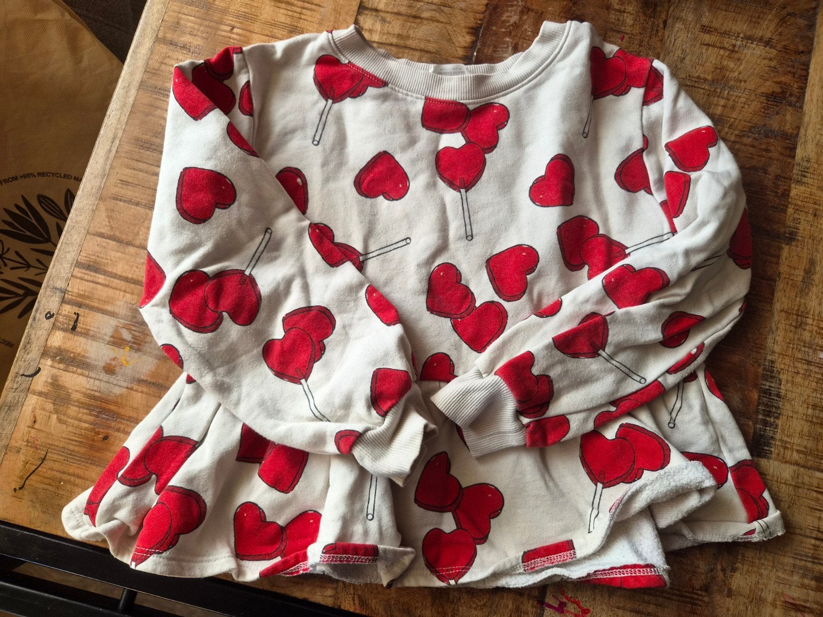 H&M trui met hartjesprint, maat 122/128, Kinderen en Baby's, Kinderkleding | Maat 122, Gebruikt, Meisje, Trui of Vest, H&M