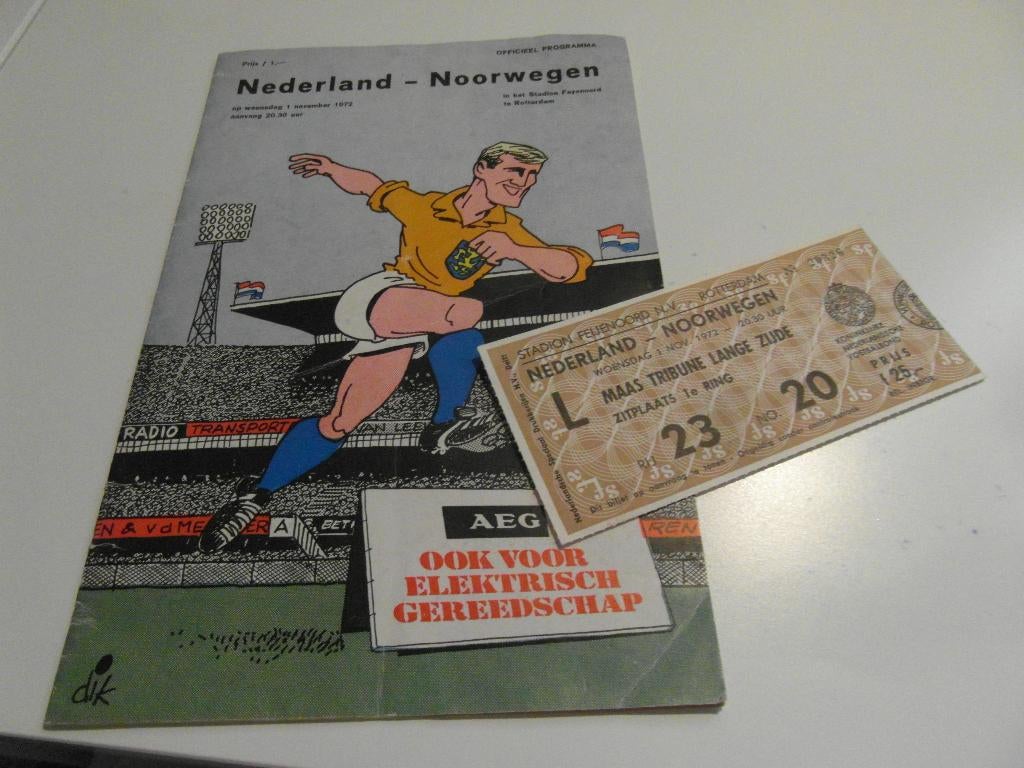 voetbal programma ticket nederland noorwegen 1 nov 1972, Ophalen of Verzenden, Gebruikt, Buitenlandse clubs, Boek of Tijdschrift