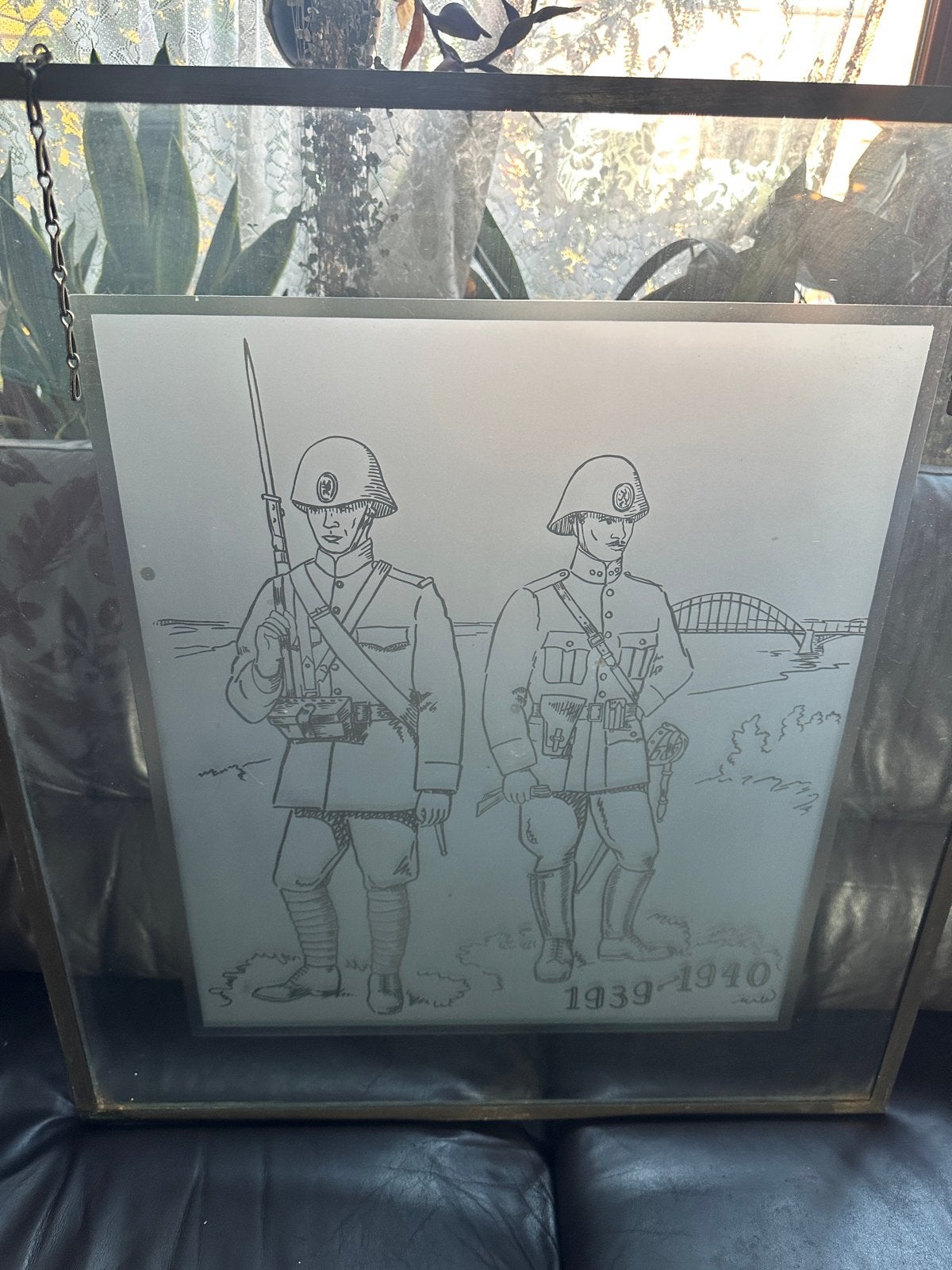 Gegraveerde glasplaat soldaten 1940-1945, Ophalen