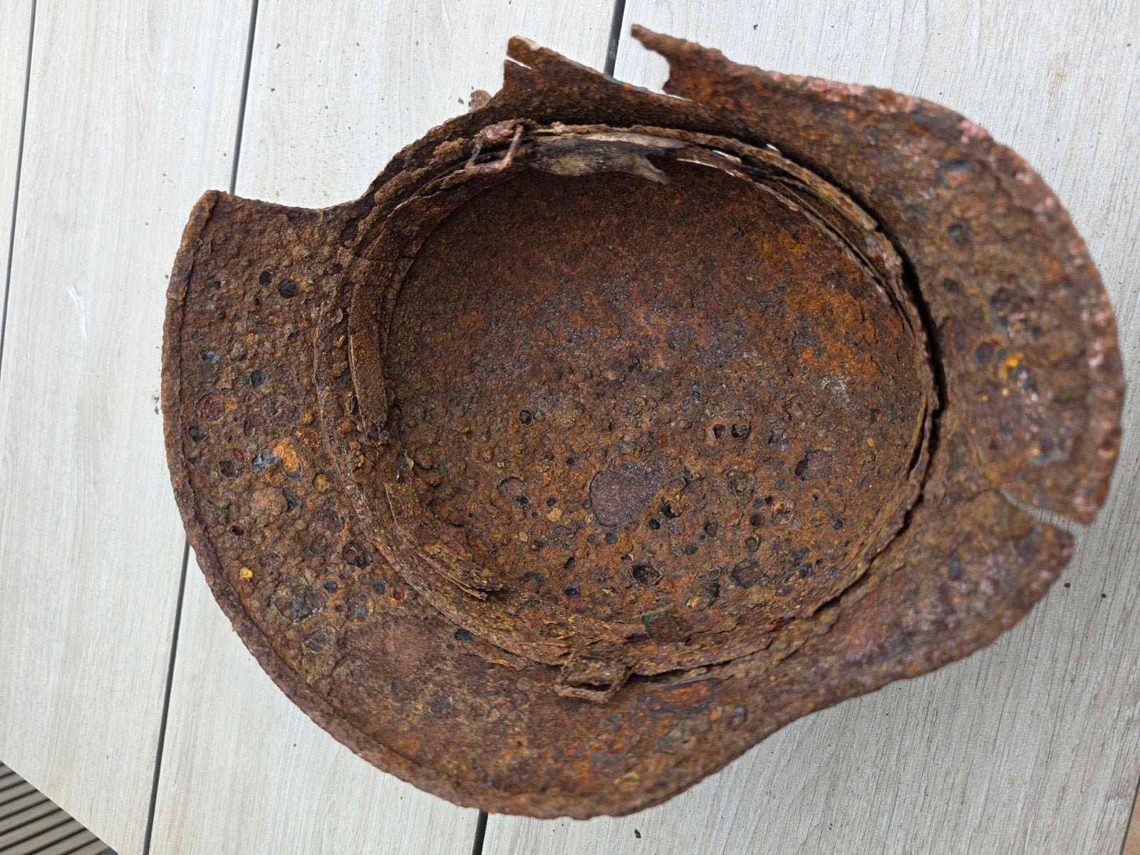 Duitse Helm WW2 Militaria, Ophalen of Verzenden, Duitsland, Helm of Baret