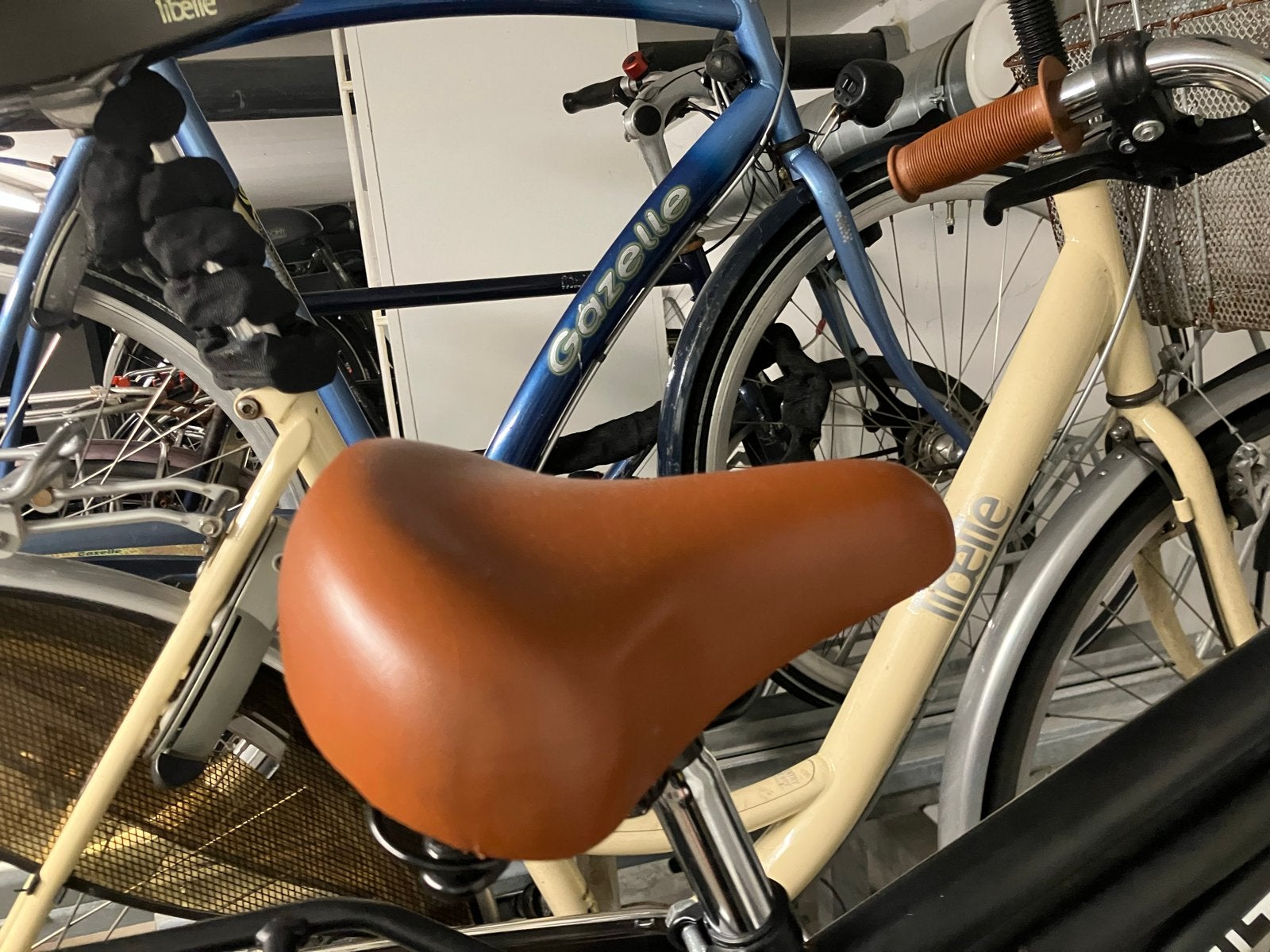 Foto 5 van Spirit kinderfiets - Zwart, robuust en klaar voor avontuur