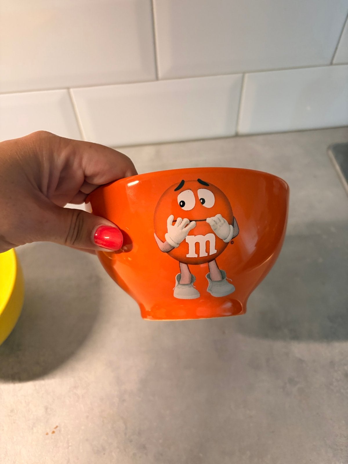M&M's kom oranje met M&M's karakter, Ophalen, Overige typen, Zo goed als nieuw, Steen/keramiek