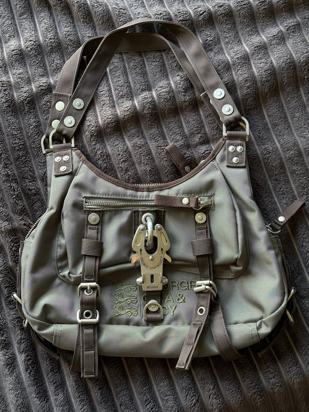 George Gina & Lucy Mos Cowgirl Handtas - Zo goed als nieuw, Sieraden, Tassen en Uiterlijk, Tassen | Damestassen, Ophalen of Verzenden
