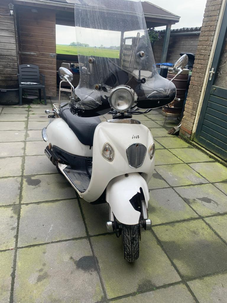 AGM Iva 25 snorscooter - Wit, Ophalen, Gebruikt, Benzine, Overige merken