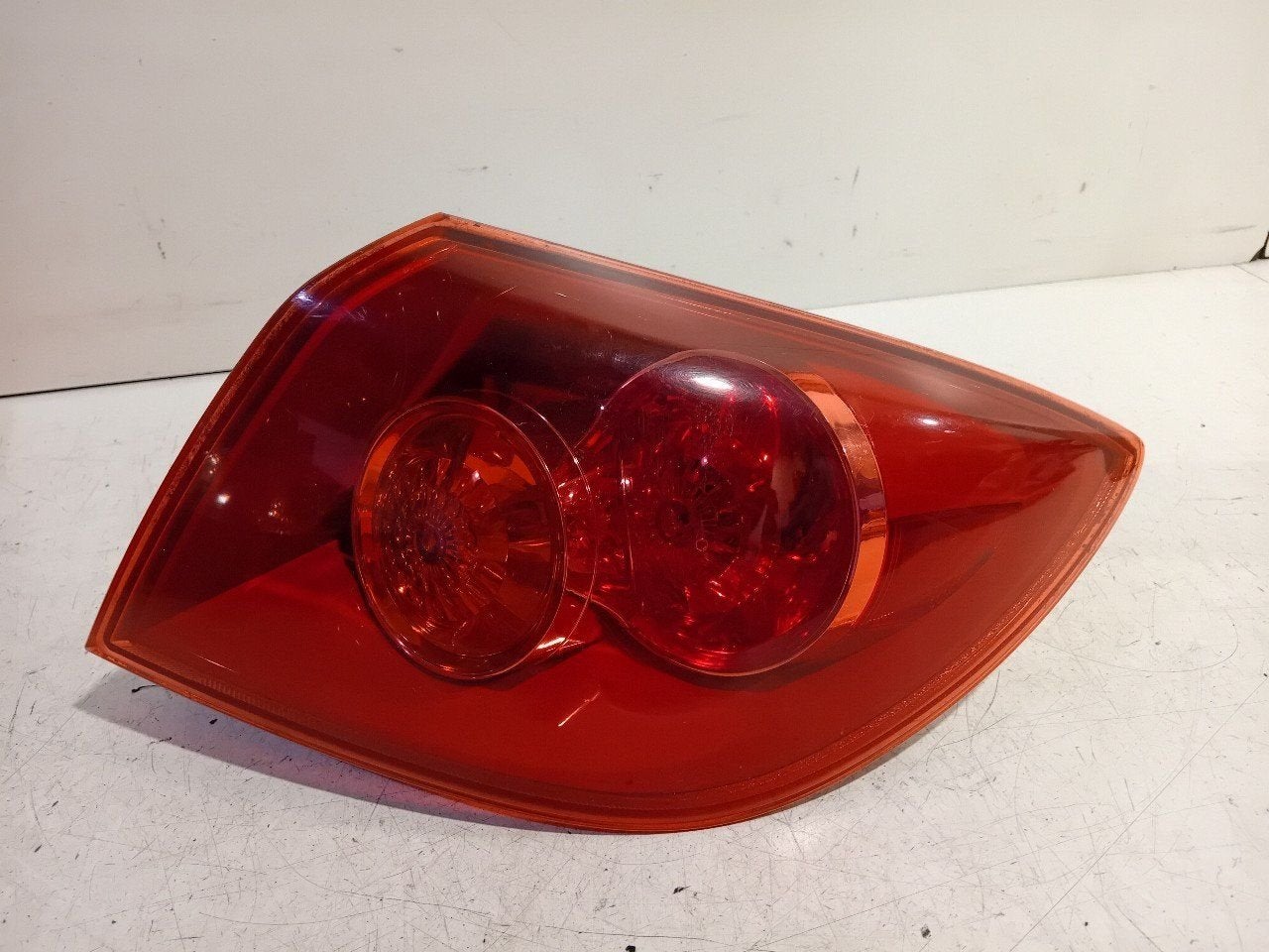 Achterlicht carrosserie rechts Mazda 3, Onderdelen@venauto.nl, Van der Ven Autorecycling B.V., Gebruikt, Ettenseweg 76, 4706 PB Roosendaal, The Netherlands