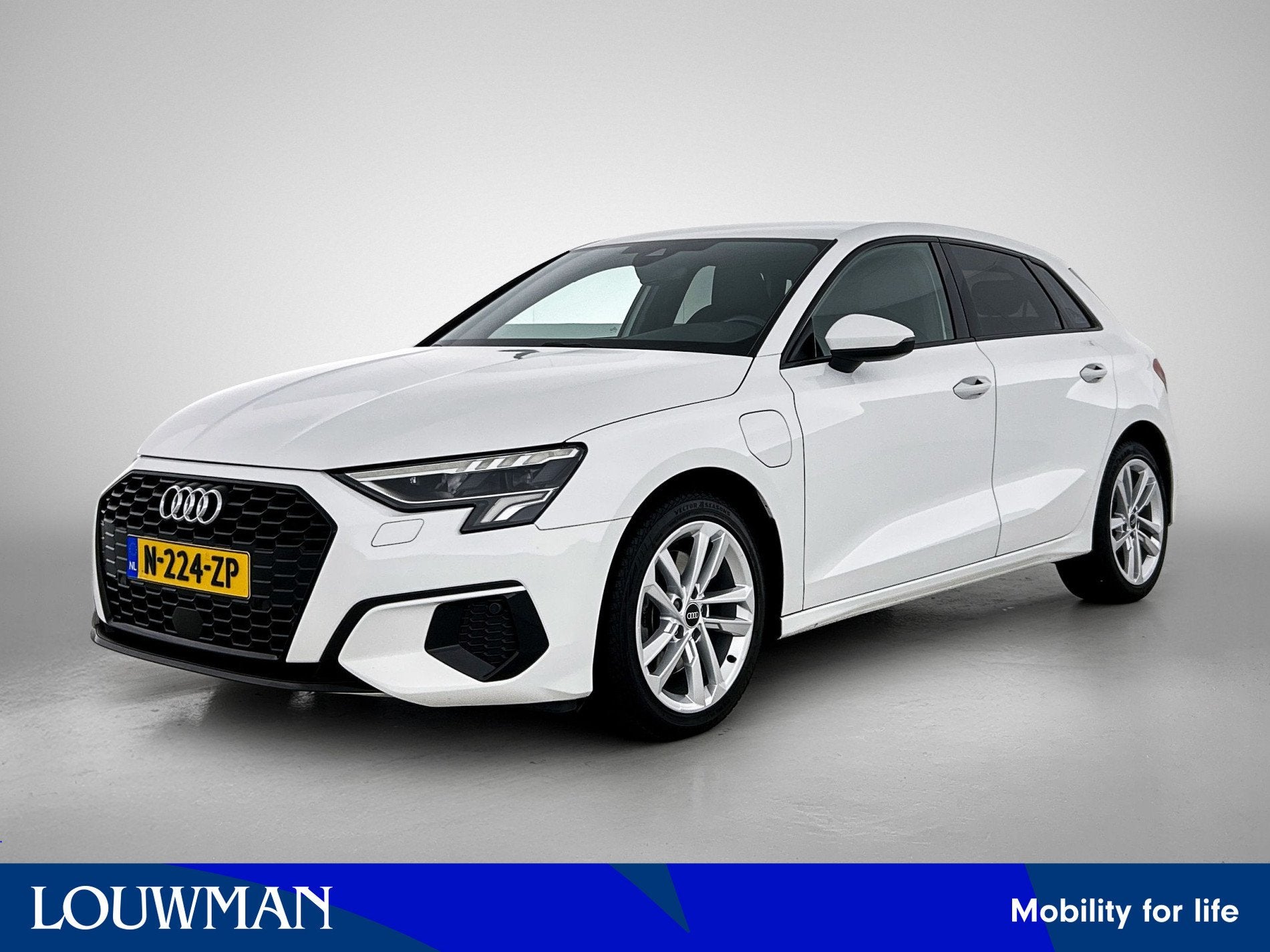 Audi A3 Sportback 40 TFSI e Business edition | Origineel NL!, Auto's, 12 maanden, Stof, Gebruikt, 4 cilinders