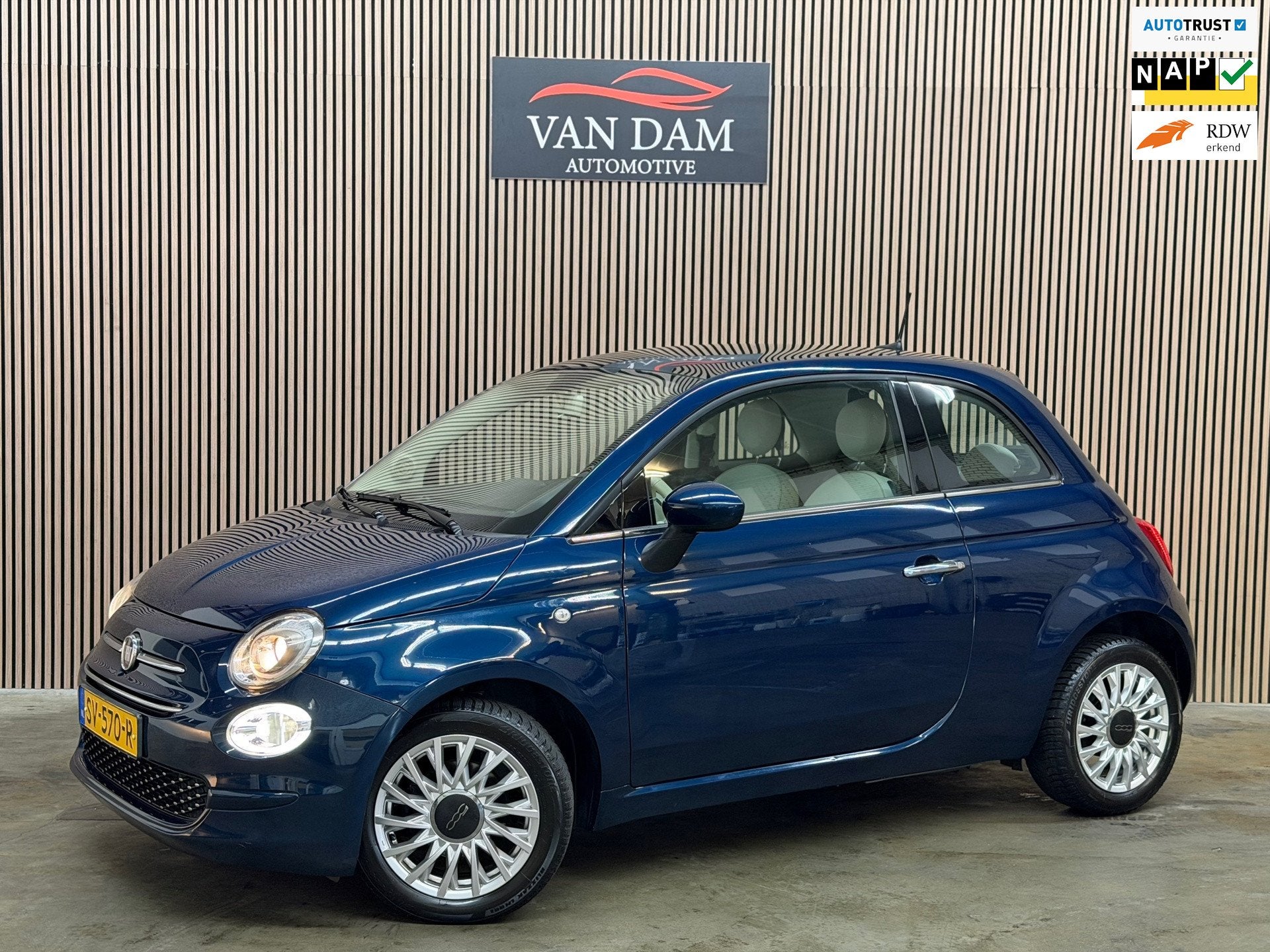 Fiat 500 0.9 TwinAir Turbo Collezione 2018 NAP CRUISE BLUETO, Auto's, Fiat, Voorwielaandrijving, Automatische klimaatregeling