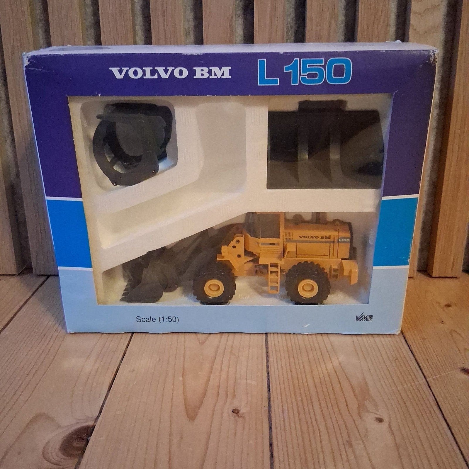 Volvo BM L150, Hobby en Vrije tijd, Modelauto's | 1:50, Ophalen of Verzenden, Hijskraan, Tractor of Landbouw, NZG