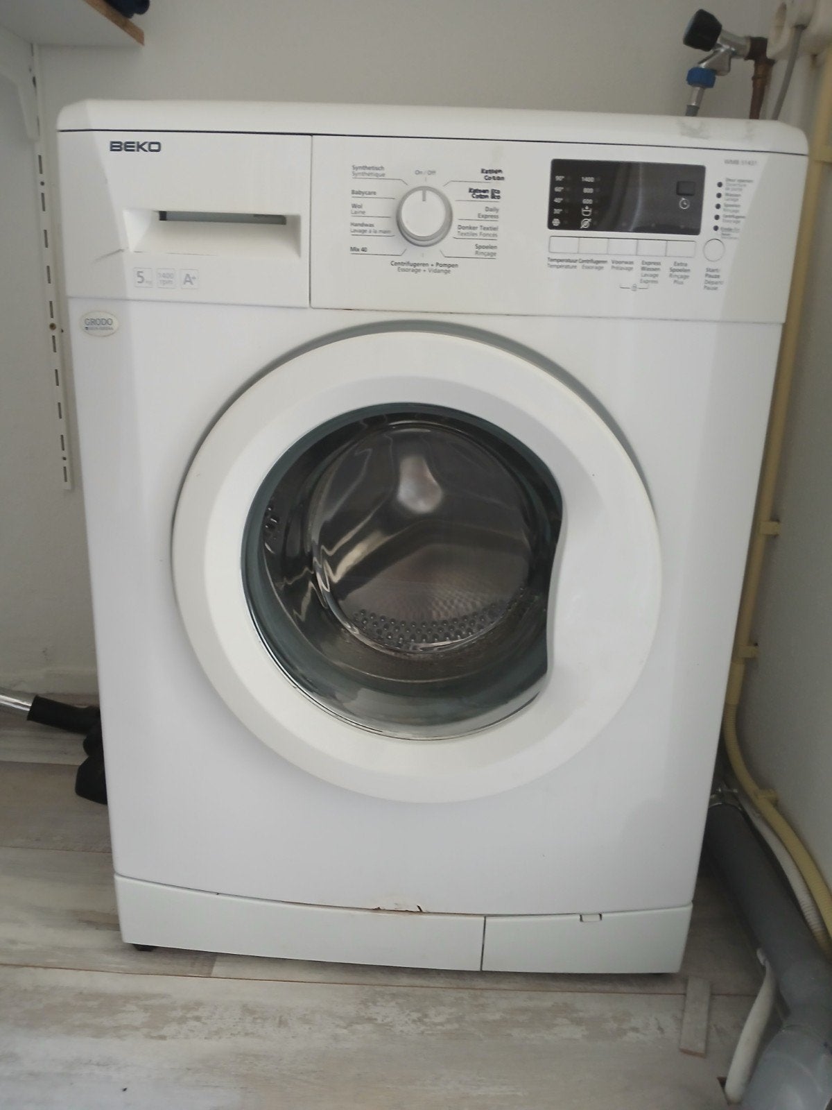 Beko wasmachine, Witgoed en Apparatuur, Wasmachines, Ophalen of Verzenden, 1200 tot 1600 toeren, Minder dan 85 cm