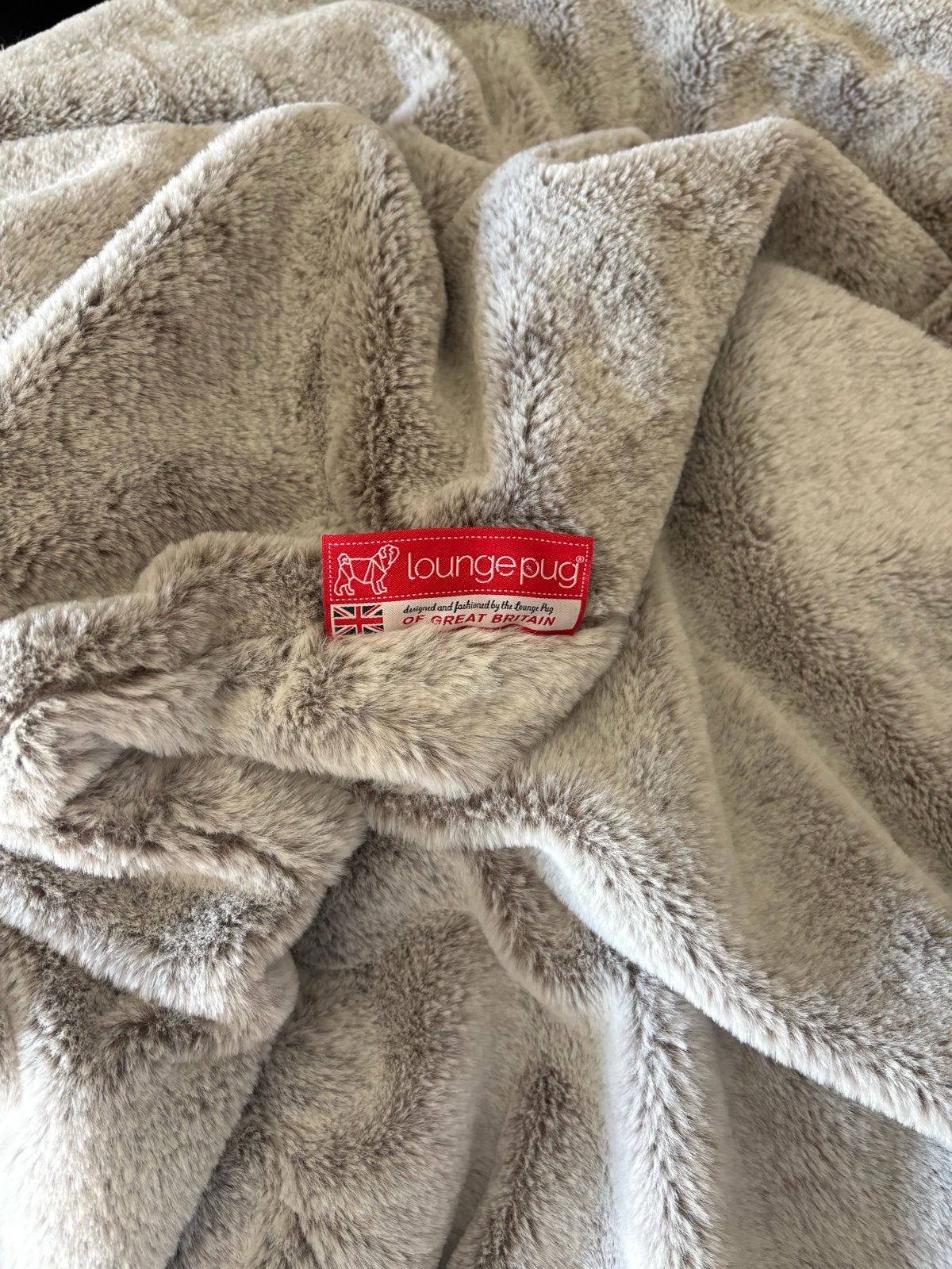 Lounge Pug Zitzak - Grijs Faux Fur + poef zelfde materiaal, Huis en Inrichting, Zitzakken, Ophalen, Zo goed als nieuw, Grijs, Zitzak