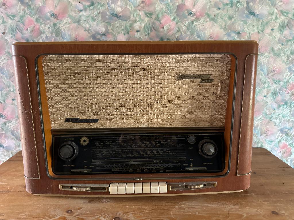 Vintage buizenradio Grundig 4035 W/3D/55 (1954/1955), Antiek en Kunst, Antiek | Tv's en Audio, Ophalen