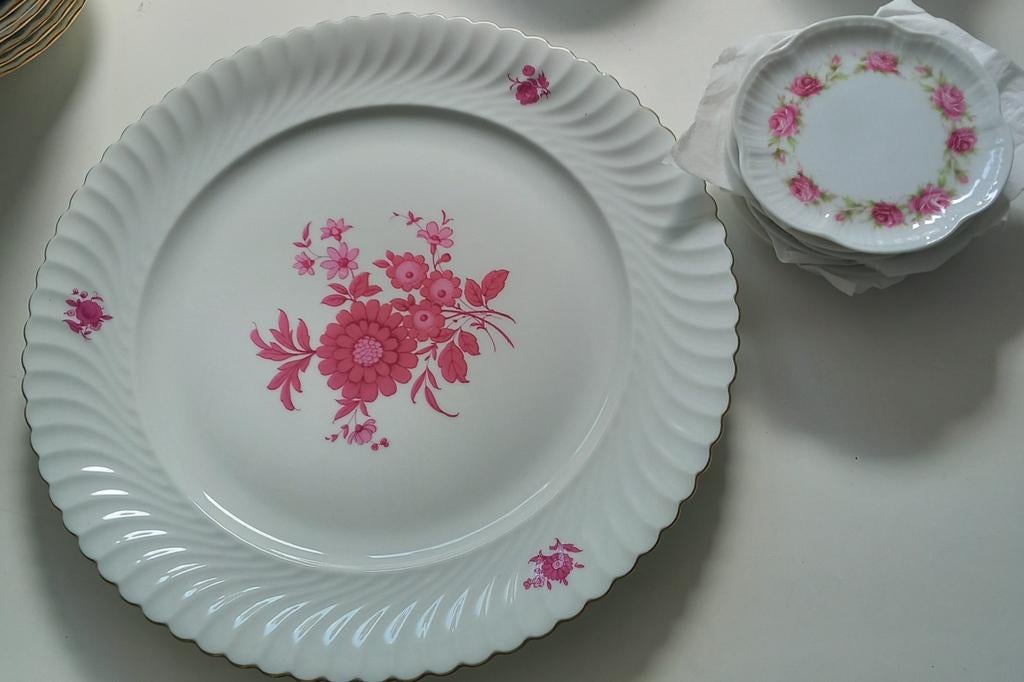 Kaiser petitfour bordjes en groot bord, Ophalen of Verzenden, Zo goed als nieuw, Bord(en), Overige stijlen
