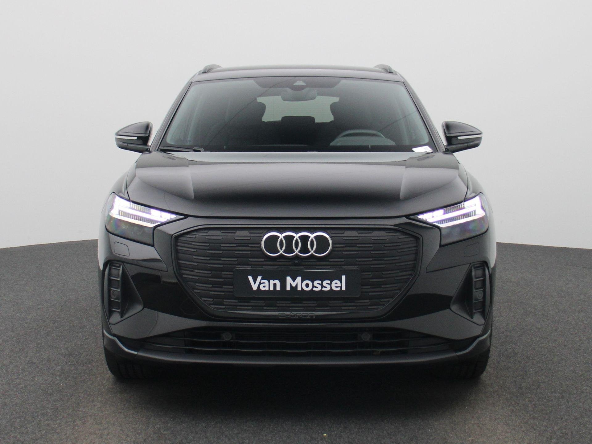 Audi Q4 e-tron 50 quattro Advanced edition 77 kWh 299 PK | N, Auto's, 12 maanden, Zwart, Zwart, 2110 kg