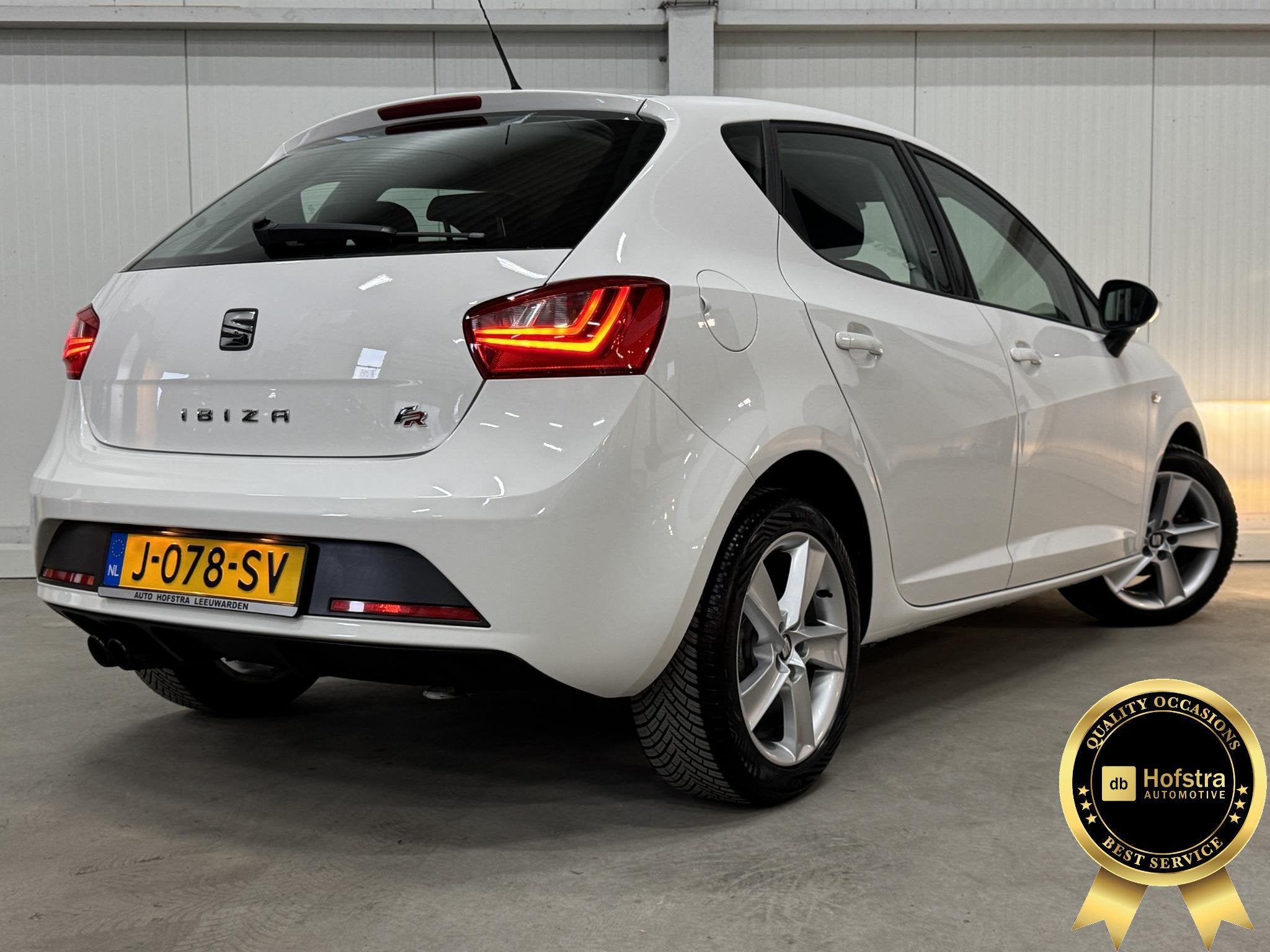 SEAT Ibiza 1.2 TSI FR 135 PK AIRCO/CLIMA CRUISE AUDIO LMV, Auto's, Seat, Voorwielaandrijving, Euro 5, Zwart, 990 kg