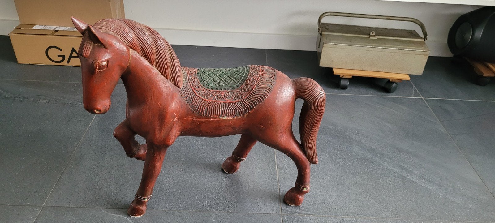 Decoratief houten paard - Handgesneden, Ophalen
