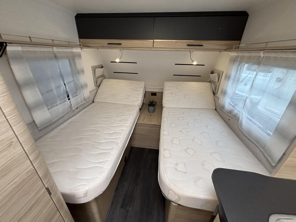 Caravelair Antares Titanium 450 Mover Luifel, Schokbreker, Bedrijf, Treinzit, Tot en met 3