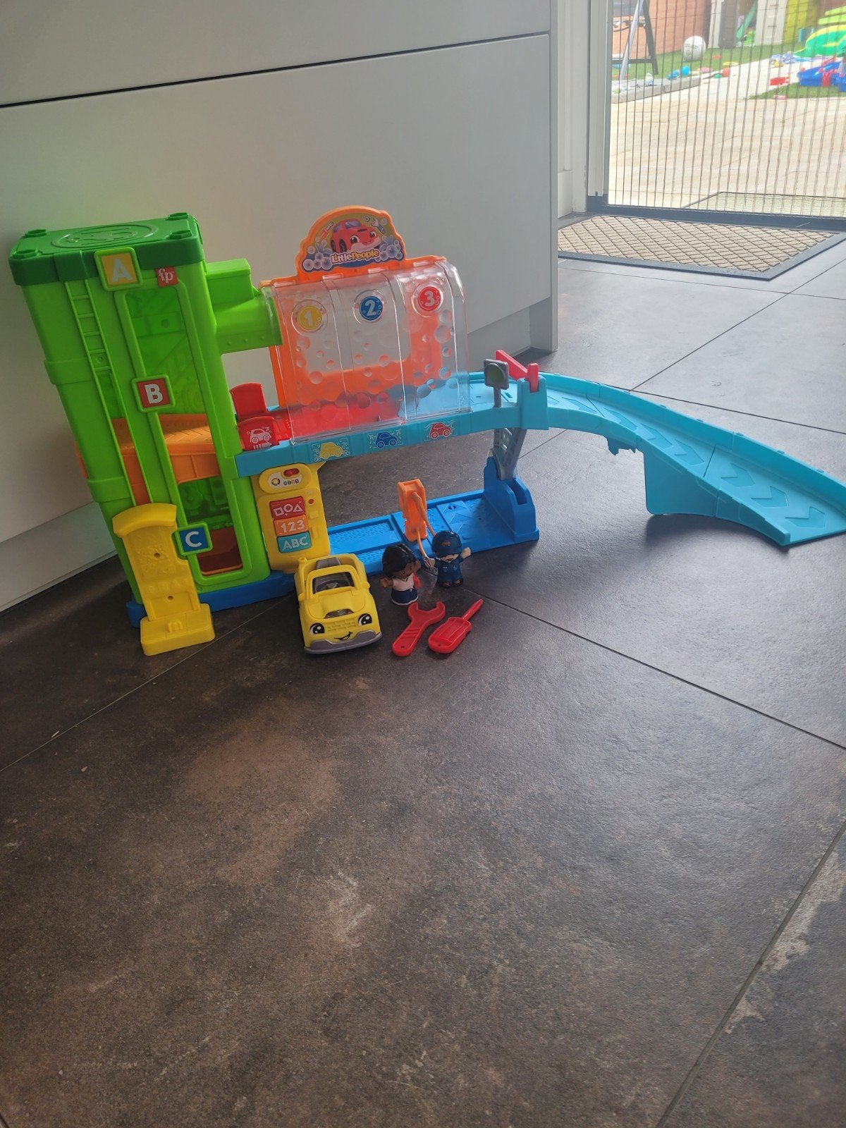 Fisher-Price Little People Garage & Wasstraat, Ophalen of Verzenden, Zo goed als nieuw