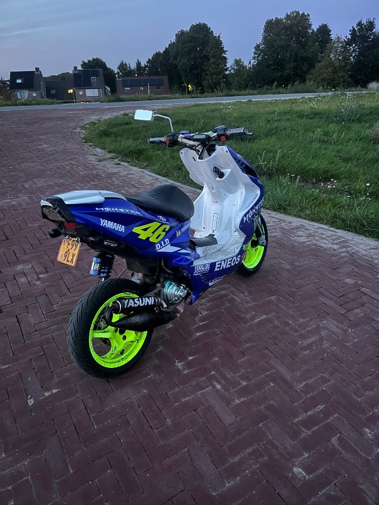 Yamaha aerox, Fietsen en Brommers, Ophalen, Tweetakt, Gebruikt, Aerox