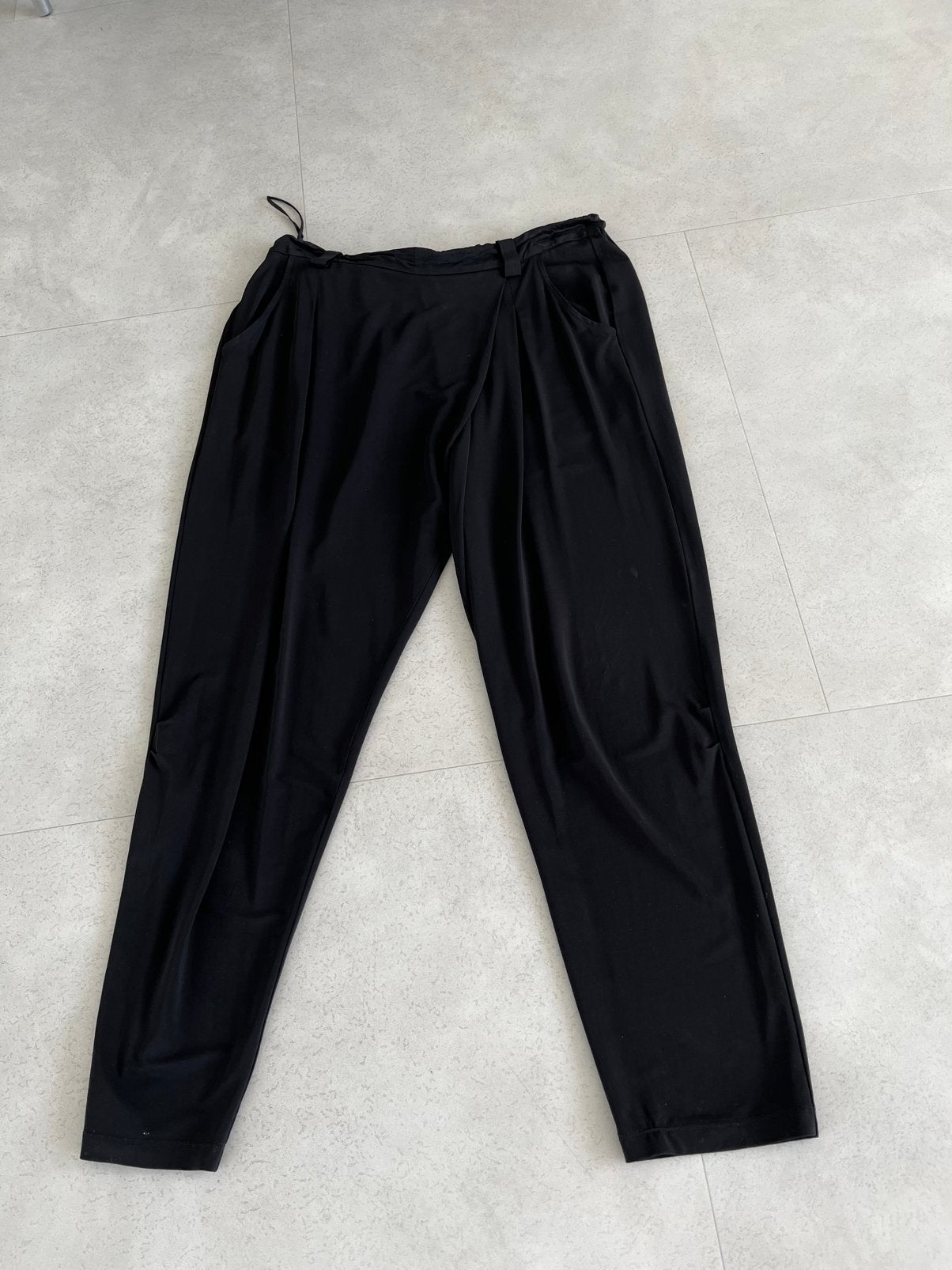 Zwarte broek van TRois de Boulogne in maat 2 = M-L, Kleding | Dames, Maat 38/40 (M), Zwart, Ophalen of Verzenden, Zo goed als nieuw