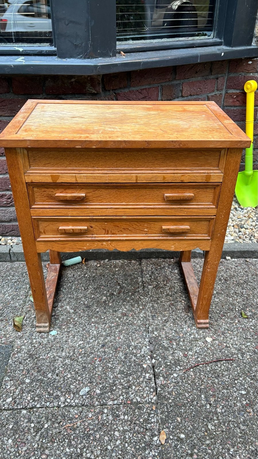 Handgemaakt vintage mini dressoir, Ophalen