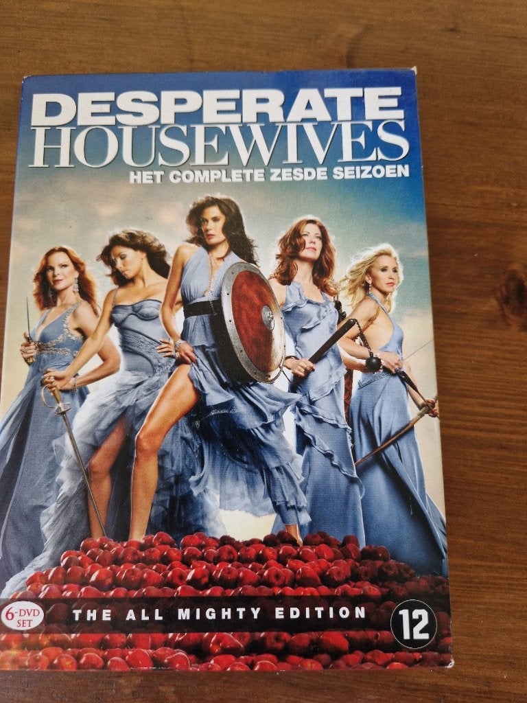 Desperate Housewives DVD seizoen 4 en 6, Ophalen of Verzenden, Gebruikt, Romantiek, Seizoen 4