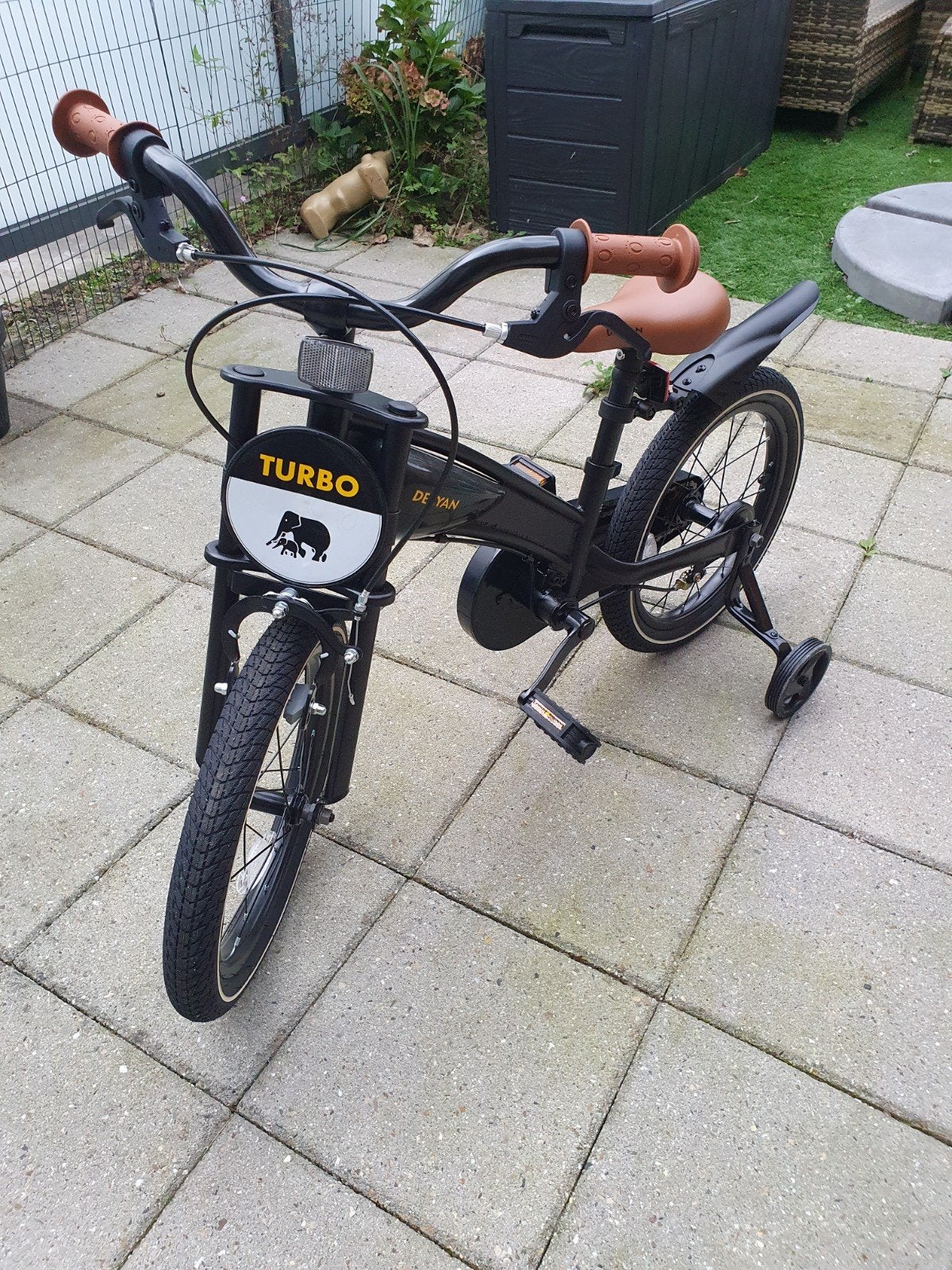Deryan Turbo kinderfiets met zijwieltjes - Zo goed als nieuw, Ophalen, Zijwieltjes, 16 tot 20 inch, Deryan