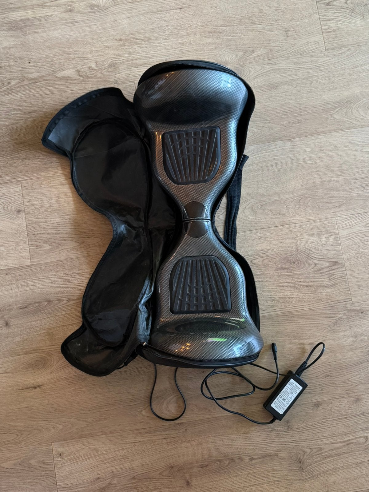 8,5 inch hoverboard incl hoes/oplader, Ophalen, Zo goed als nieuw
