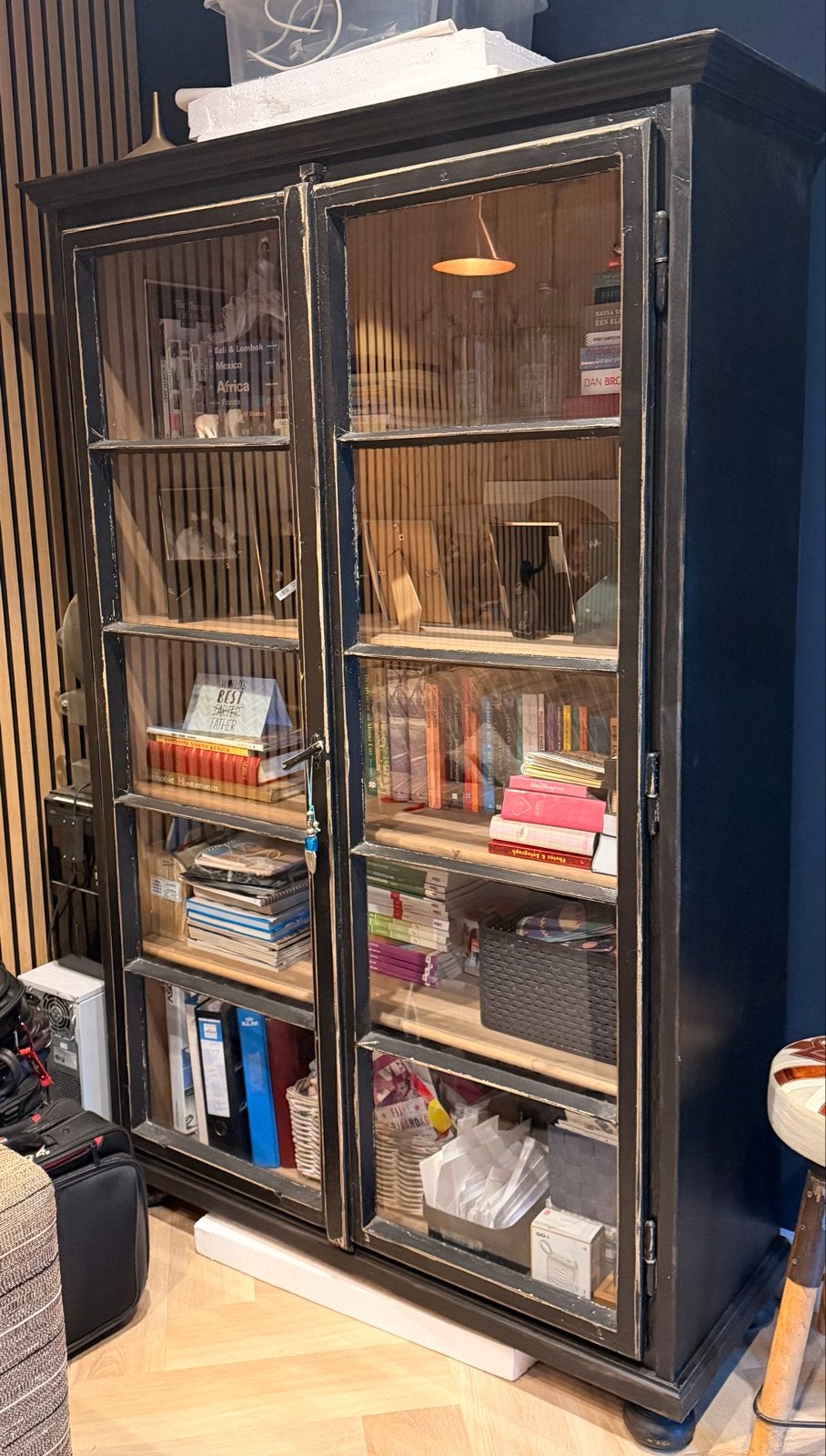 Gerestaureerde vintage industriële vitrine-/bibliotheekkast, Antiek en Kunst, Ophalen
