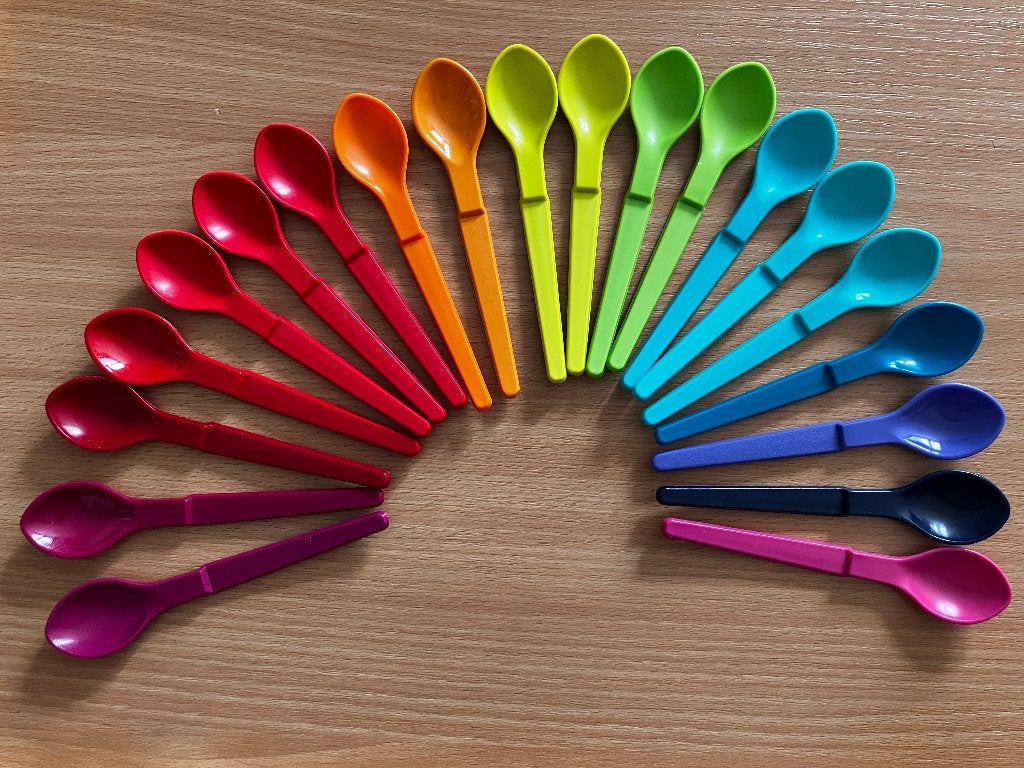 Tupperware Hang aan Lepeltjes 20 stuks Regenboog kleuren, Huis en Inrichting, Ophalen of Verzenden, Gebruikt, Overige typen