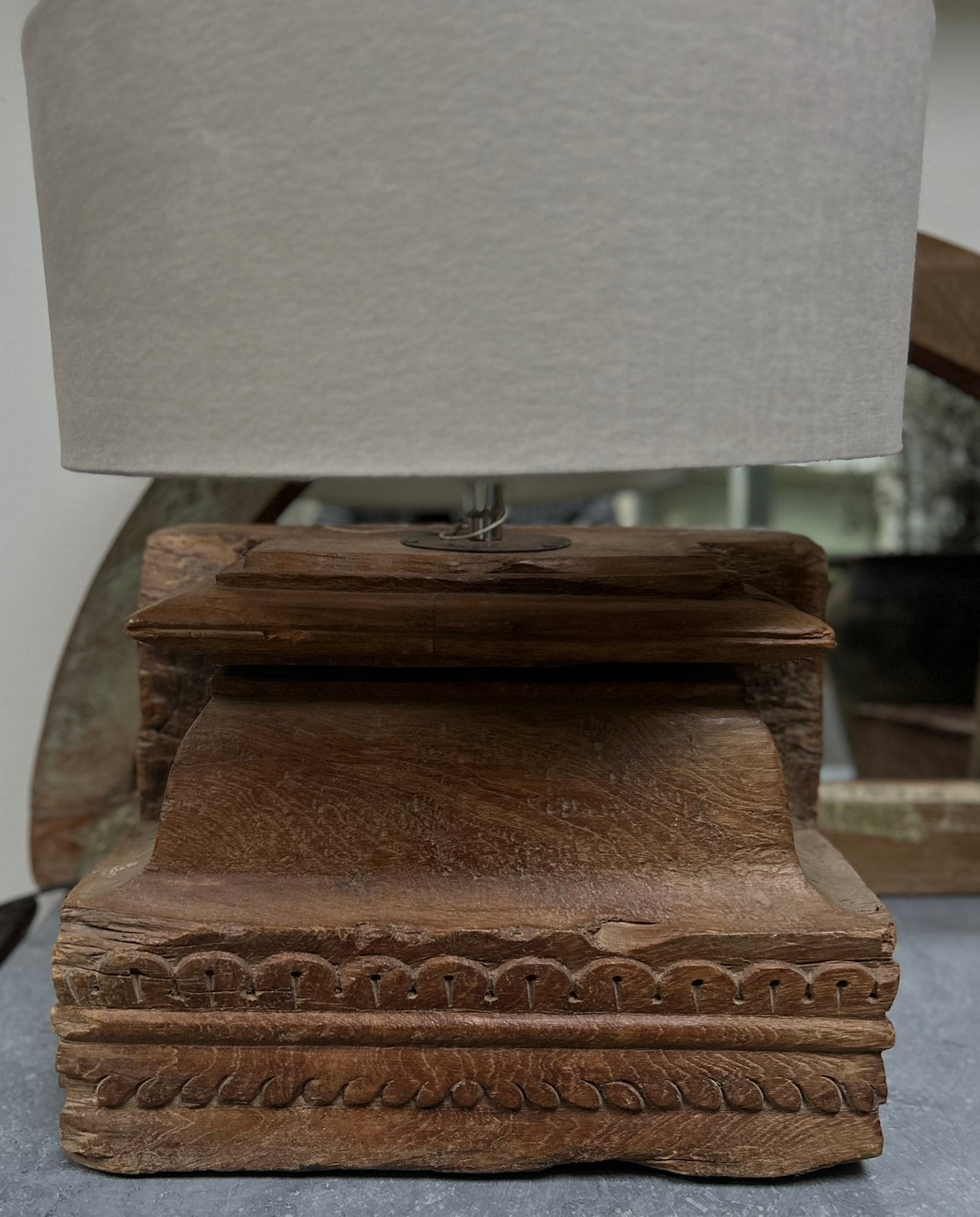 Lamp van oude poer houtgestoken india oosters zonder de kap, Ophalen of Verzenden