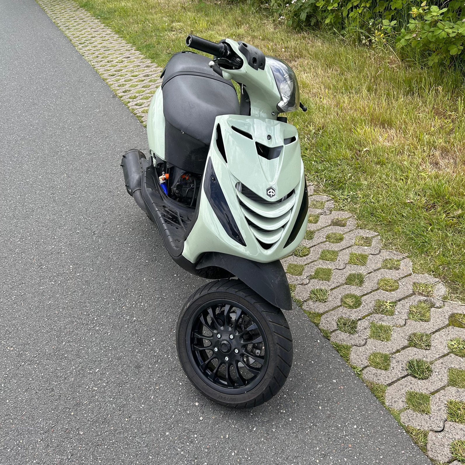Zip 183 cc brom, Fietsen en Brommers, Scooters | Piaggio, Zo goed als nieuw, Zip, Tweetakt, Ophalen