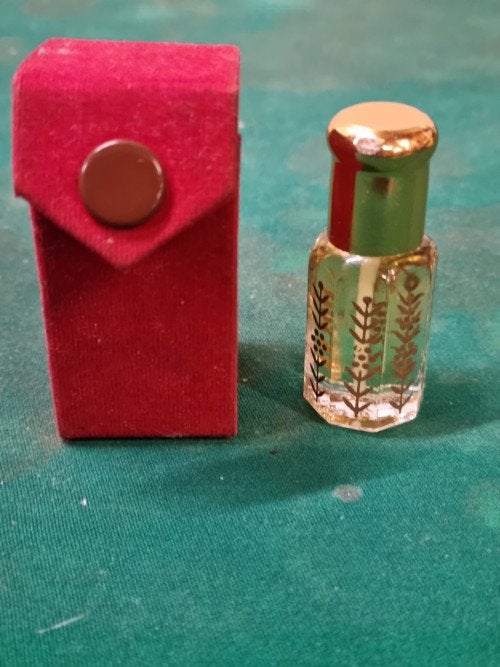 parfum oud in doosje iris noir, Ophalen of Verzenden, 'T Olde Gre-j, Info@toldegrej.nl, Endepoelstraat 20f Didam