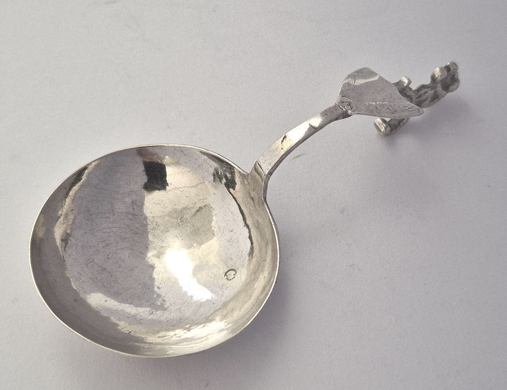 Zilveren roomlepel 19e eeuws met "schild", Ophalen of Verzenden, Zilver