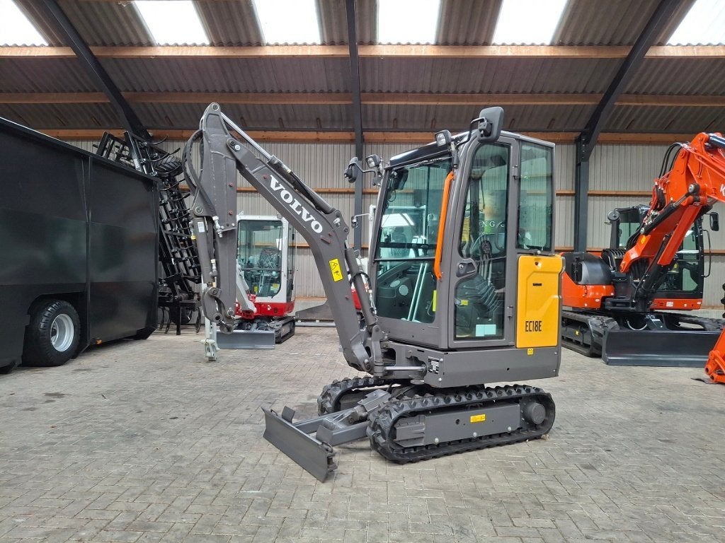 Volvo EC18E, minigraver, minikraan, BJ2025, Nieuw!, Doe-het-zelf en Verbouw, Ophalen, Nieuw