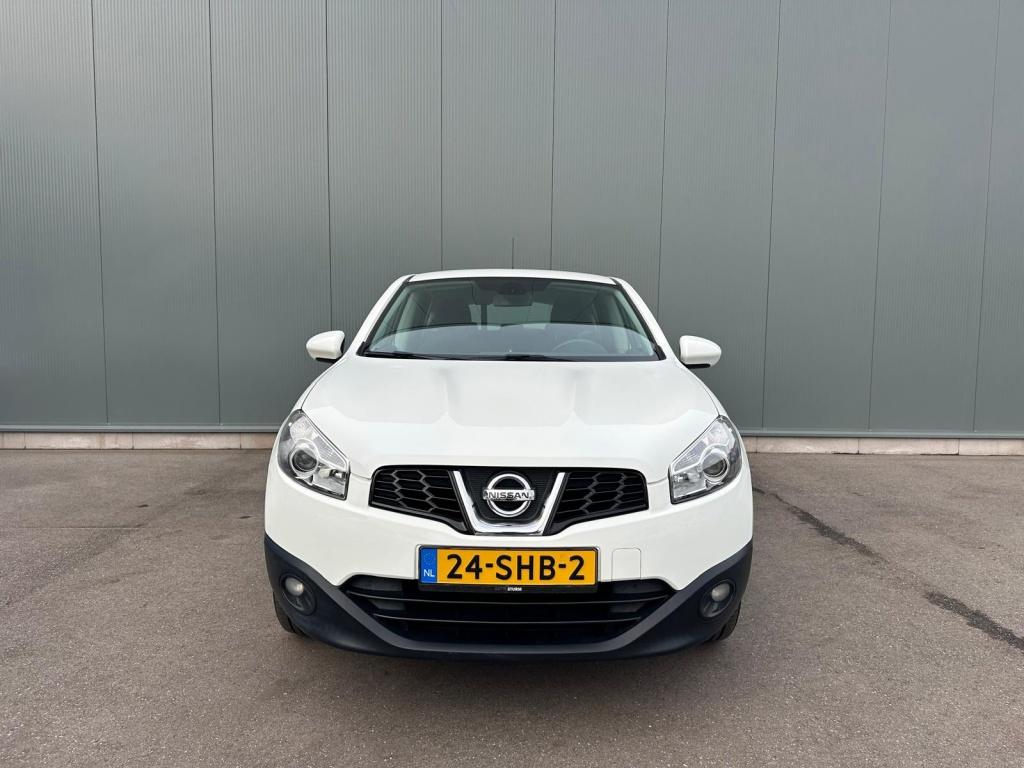 Nissan QASHQAI 1.6 Acenta AIRCO | TREKHAAK | NAP !, Voorwielaandrijving, 1225 kg, 4 cilinders, Wit