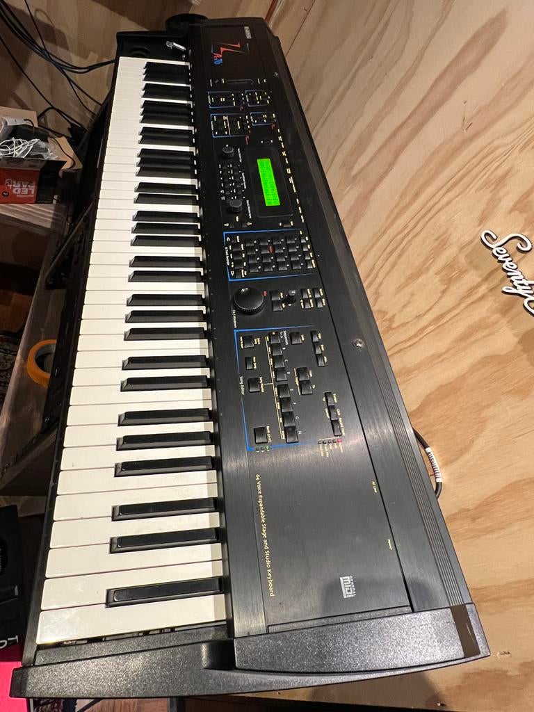 Ensoniq ZR-76 Synthesizer Workstation - 76 Toetsen, Muziek en Instrumenten, Gebruikt, Met midi-aansluiting, 76 toetsen, Ophalen