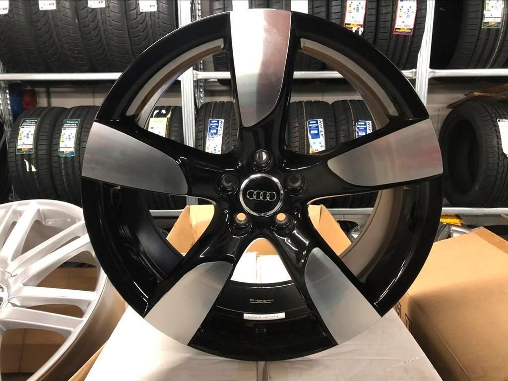 NIEUW 19inch Audi VW Seat BMW RS4 Style Velgen 5x112 A3A4Q3, 19 inch, -, -, Banden en Velgen