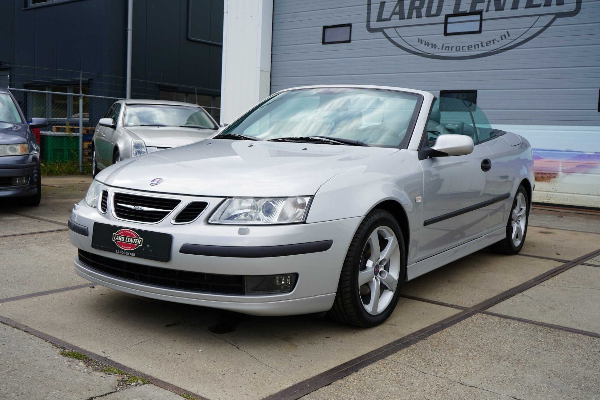 Saab 9-3 2.0 Turbo Cabriolet (bj 2003, automaat), Auto's, Gebruikt, 4 cilinders, Cabriolet, 4 stoelen