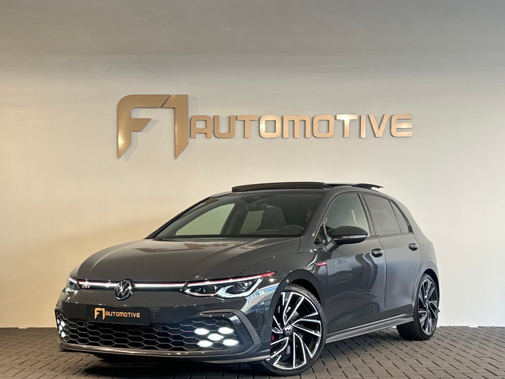 Volkswagen GOLF 2.0 TSI GTI Pano|HuD|H/K|Keyless|Blindspot|A, 730 kg, Euro 6, 4 cilinders, 1984 cc