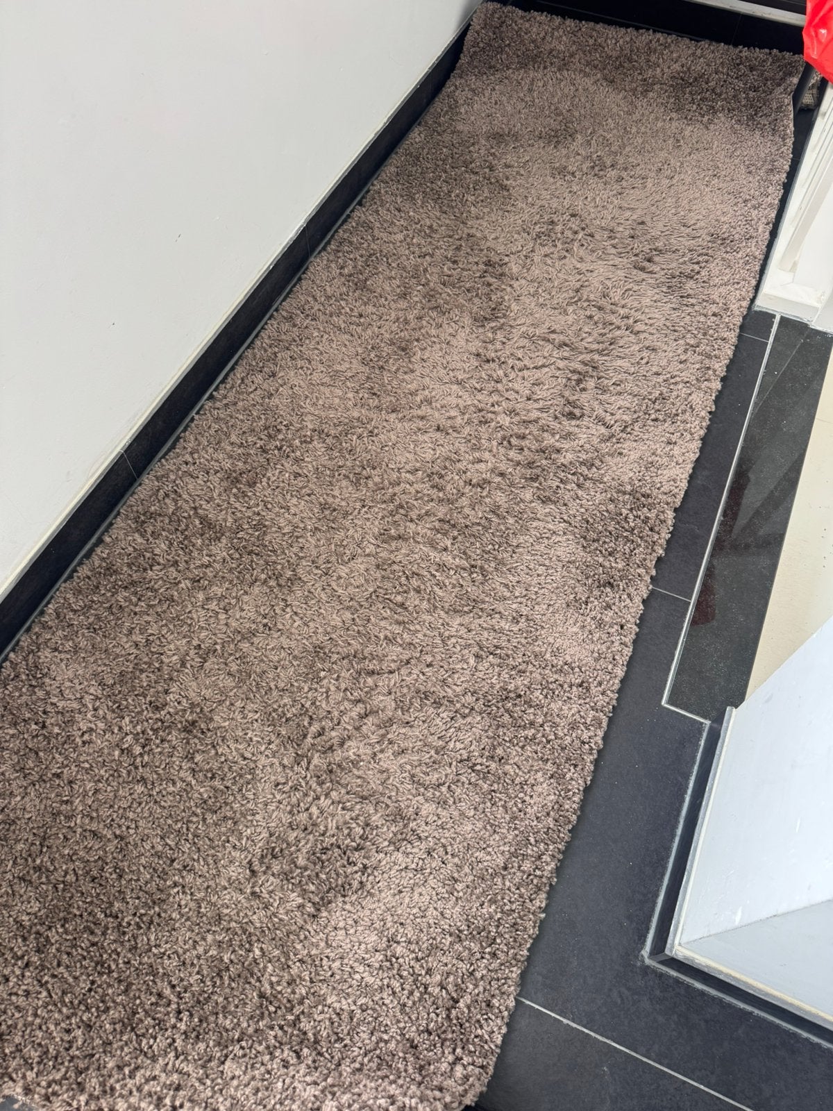 Vloerkleed (loper) hoogpolig, Ophalen of Verzenden, Zo goed als nieuw, Minder dan 10 m², Tapijt