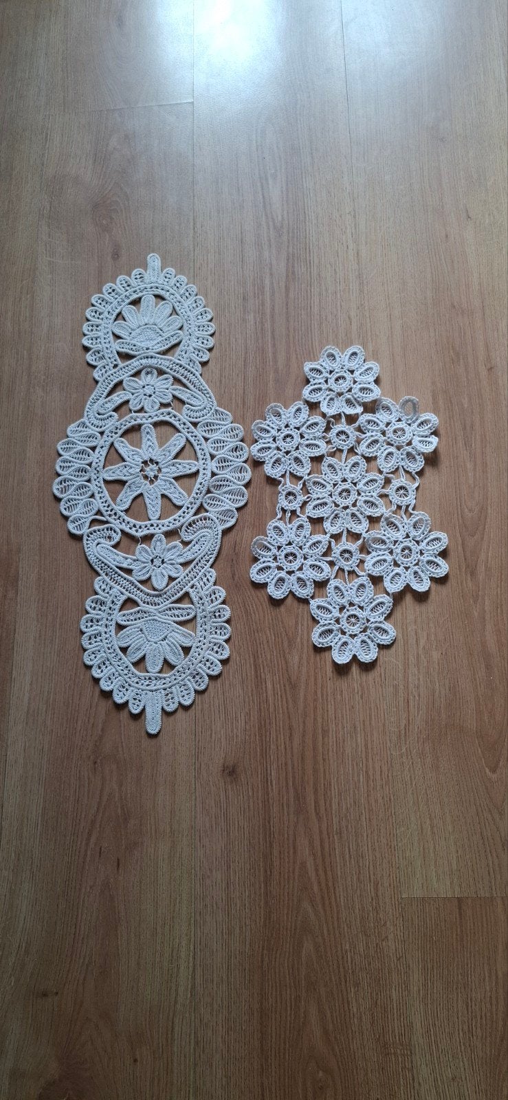Set van 2 handgemaakte gehaakte kanten kleedjes, Ophalen of Verzenden, Wit, Textiel, Klassiek