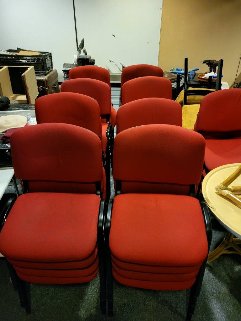 Stoelen (40x), Huis en Inrichting, Ophalen, Gebruikt, Kunststof, Vijf, Zes of meer stoelen